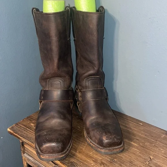 FRYE Harness 12R Brown Distressed Authentic Leather Boots - Picture 4 of 4